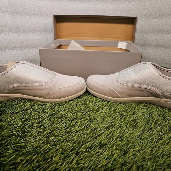 Vionic Women’s Magnolia Denver Slip-On Walking Shoes – Size 11 – NIB 👟✨ - Picture 7 of 7